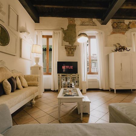 Piazza Erbe Luxury Apartment Verona Buitenkant foto