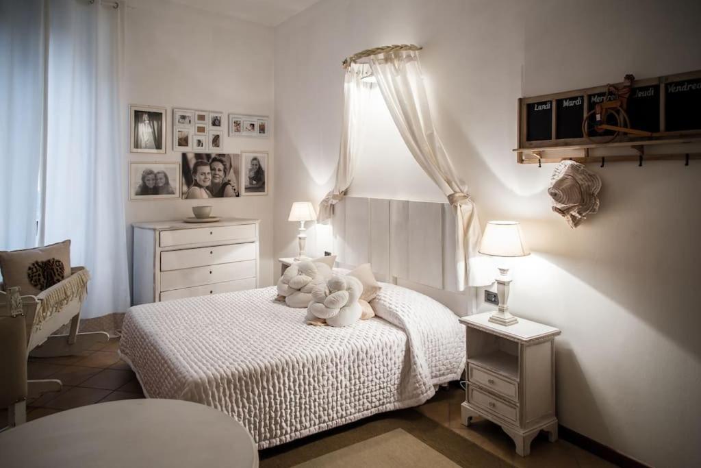 Piazza Erbe Luxury Apartment Verona Buitenkant foto